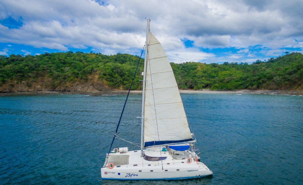 living on a sailboat in costa rica
