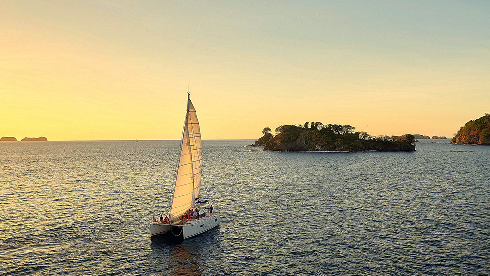 catamaran sunset cruise guanacaste